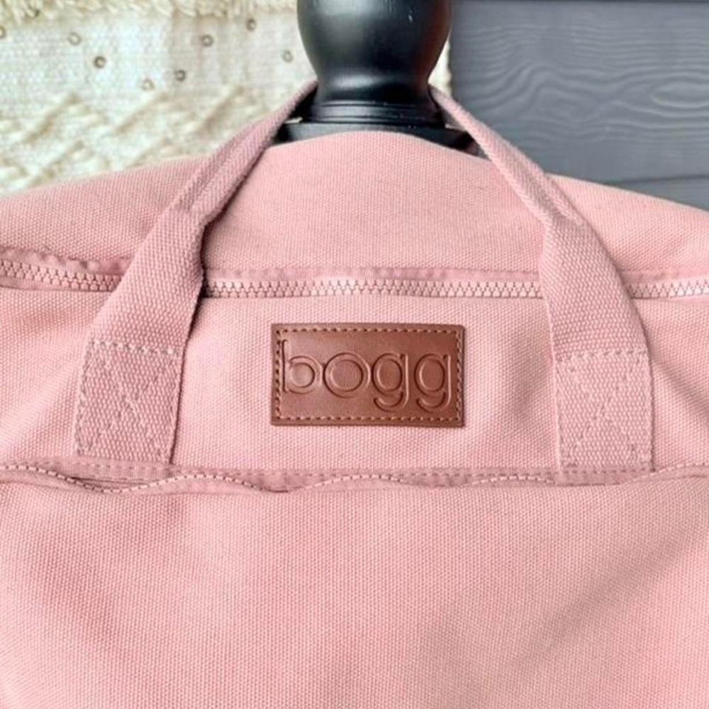 Bogg Bag Travel Canvas Backpack in the shade Blush - Picture 5 of 8
